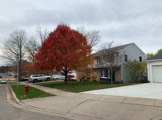 625 Dunbar Ct, East Lansing, MI