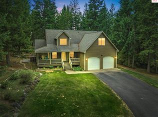627 Pinecrest Loop, Sandpoint, ID 83864