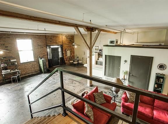 4th image of 2220 S Harwood St APT 105