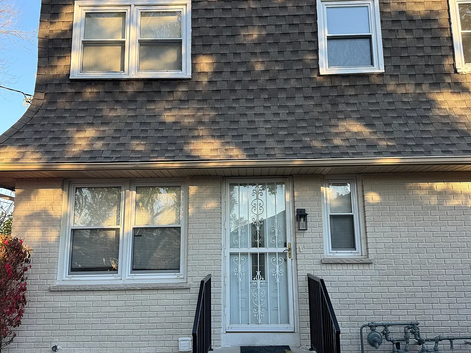 878 Village Quarter Rd
