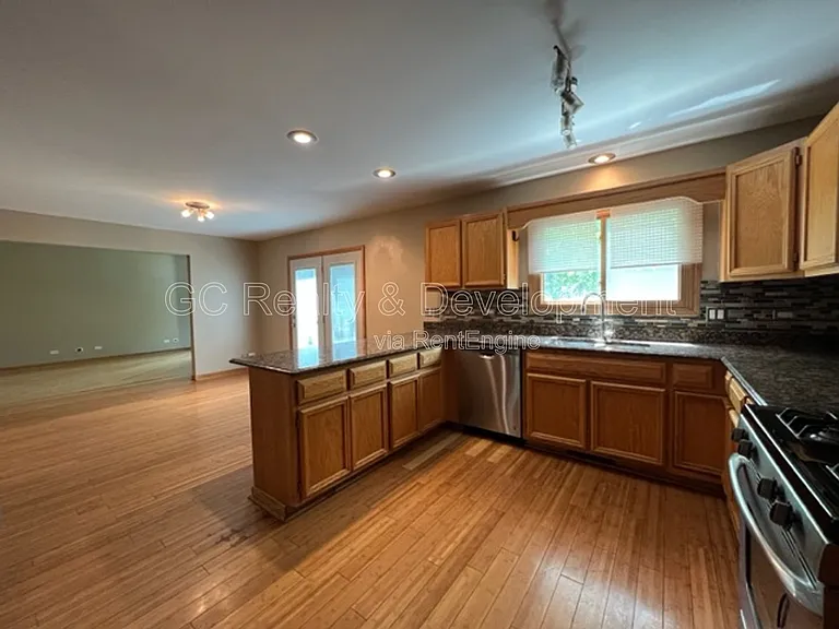 2805 Breckenridge Cir — Photo 8