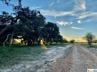 2079 Old Highway Rd, Inez, TX 77968