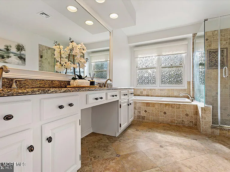 1 Fieldwood Ct — Photo 6