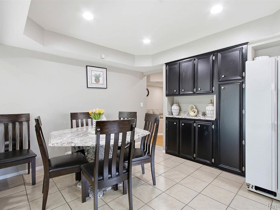 37596 Adrian Dr, photo 13