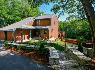 484 Carpenter Rd, Northbridge, MA 01534