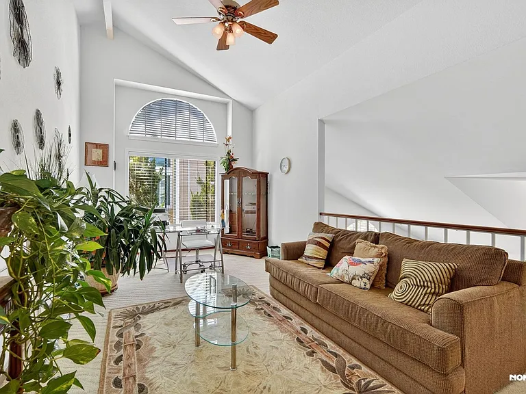 10317 Oak Ranch Ln — Photo 21