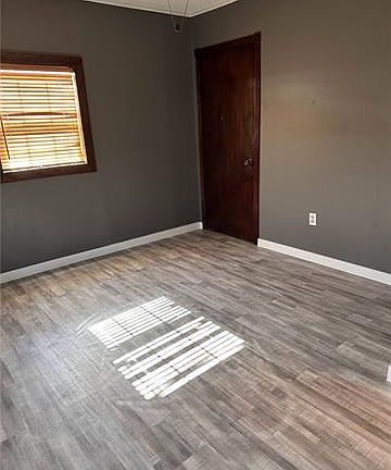 5th image of 1518 Avenue A