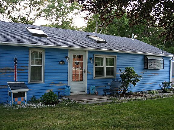 Before pic with clapboard