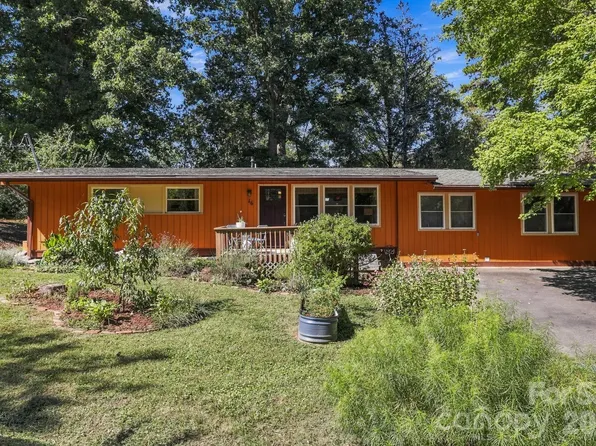 16 Melton Dr, Asheville, NC 28805