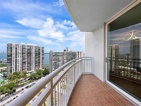 2nd image of 2475 Brickell Ave APT 2206
