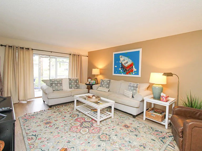 1020 Palm View Dr #C-104 — Photo 20