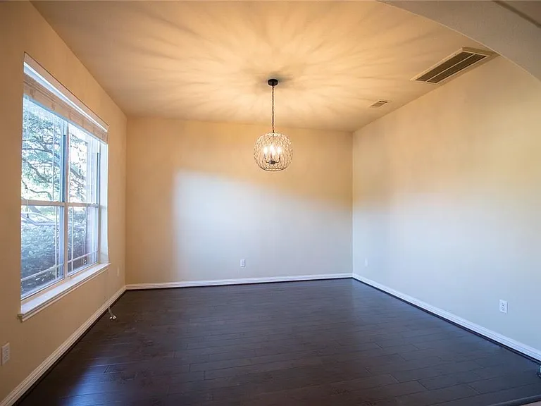 3806 Juniper Hills St — Photo 6