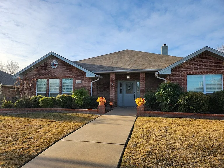 3537 Grandview Dr — Photo 5