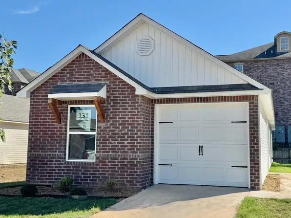 10900 Mason Dr, North Little Rock, AR 72113