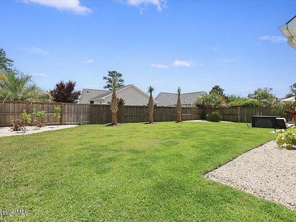 4th image of 1053 Garden Club Way