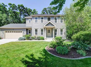 860 Willow Brook Trl, Sun Prairie, WI 53590