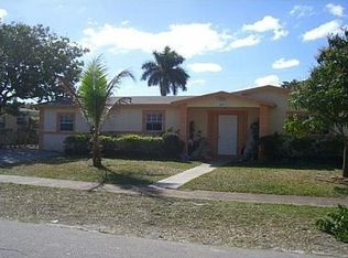 6220 NW 18th Ct, Sunrise, FL 33313