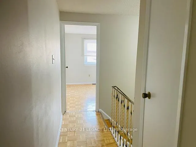 65 Bradstone Sq #UPPER — Photo 8