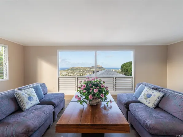 3726 Manini Way, Honolulu, HI 96816