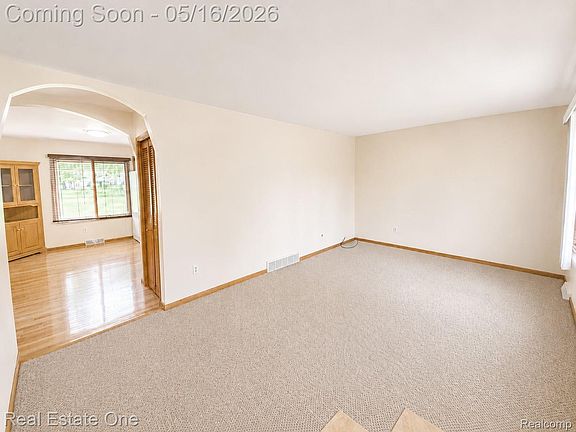 5th image of 2553 Bullard Rd