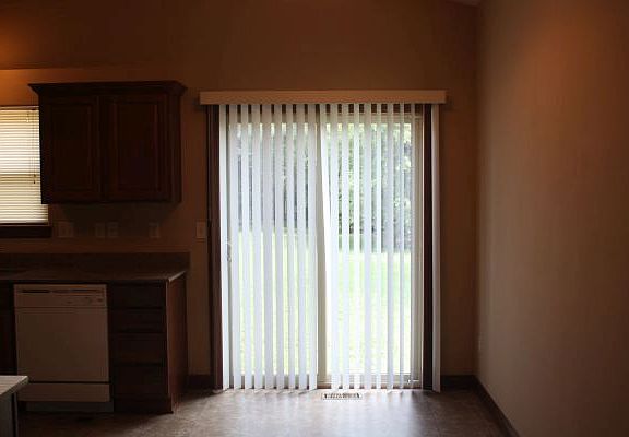 4th image of 4502 N Wilderness Cir