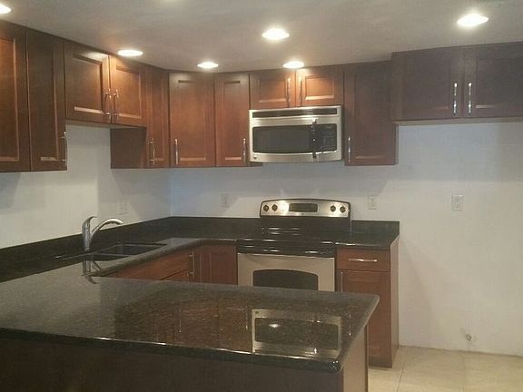 2nd image of 2683 Independence Ave