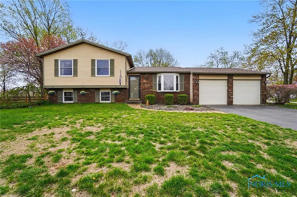 6909 Barleyton Cir photo 1