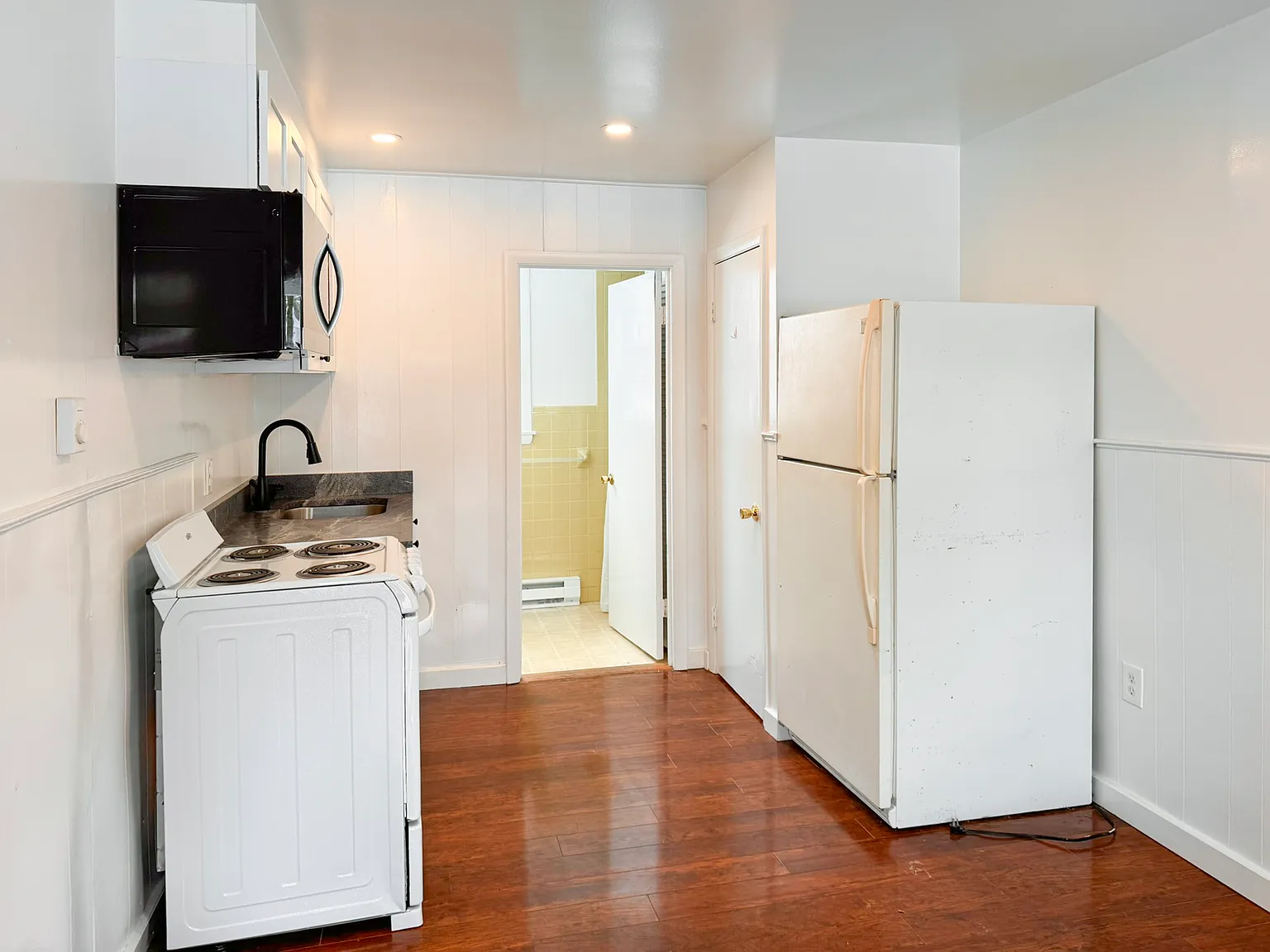 288 Ocean St — Photo 2