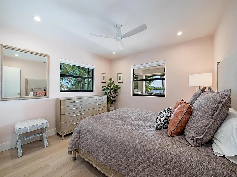 26894 McLaughlin Blvd — Photo 17