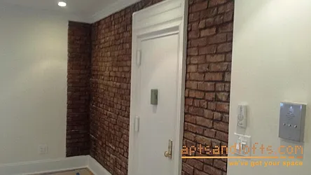 Rented by aptsandlofts.com