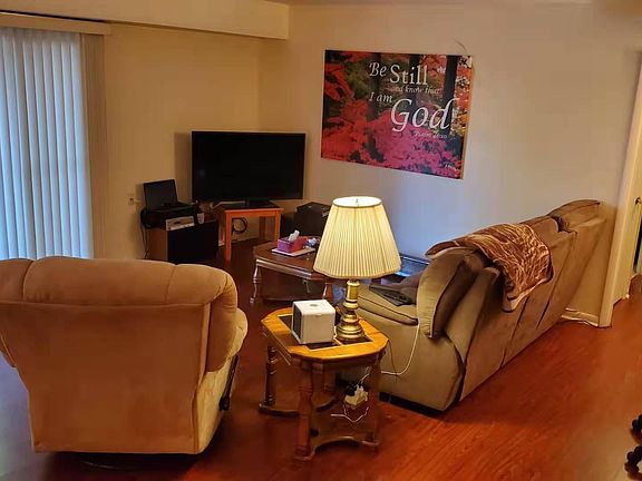 4th image of 10655 Montrose Ave APT 3