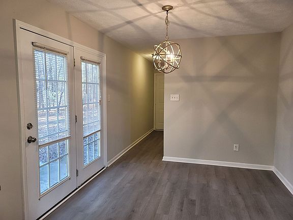 5th image of 5483 Falling Waters Dr
