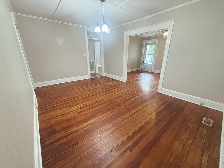 117 Southern Ave — Photo 8