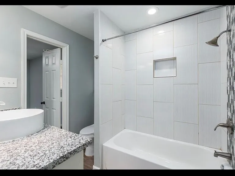 3422 Rustling Pines St — Photo 10