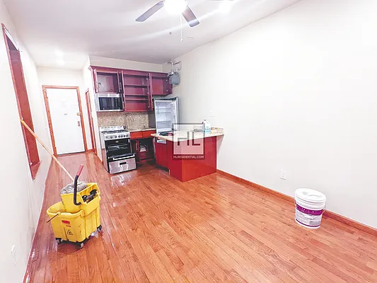 Rented by Highline Residential | media 2