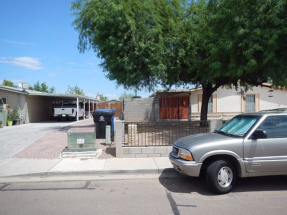 2nd image of 12826 W Young St