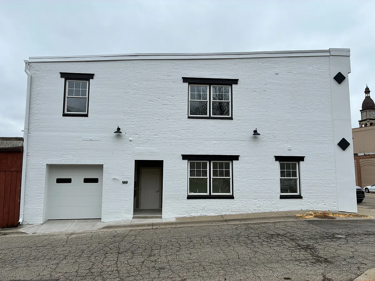 Building Photo - 37 McCollum St #2
