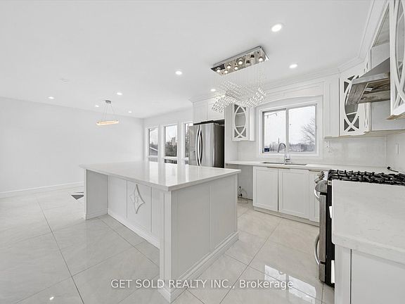4th image of 3778 Harrys Ln W