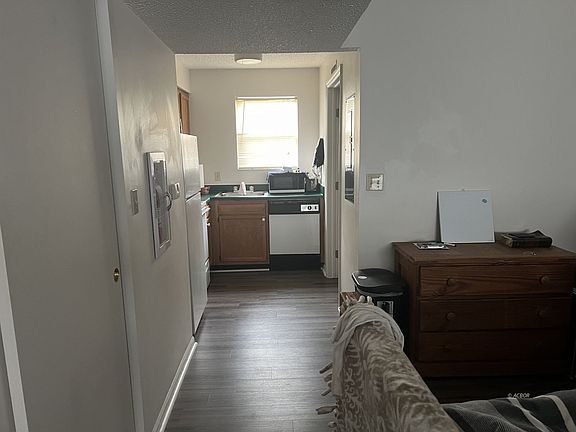 5th image of 15 S Shafer St APT 503