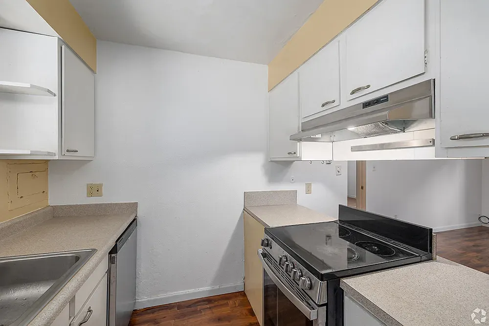 2 bed, 700 sqft, $1,500 — Photo 3