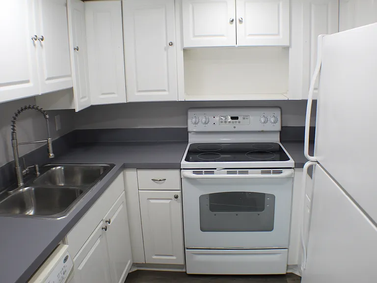 2228 Richter St #A — Photo 7