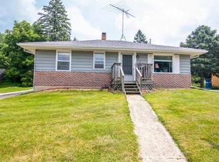 121 S Wind Trl, Horicon, WI 53032