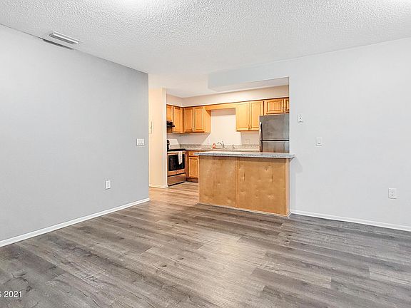 2nd image of 1354 Westover St #102