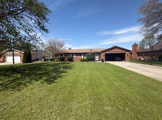 (Undisclosed Address), Wapakoneta, OH 45895