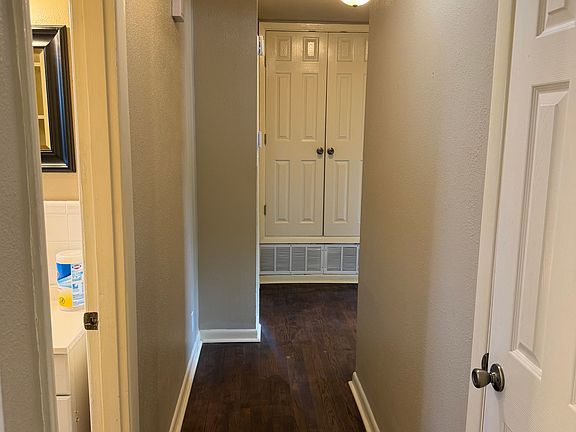 5th image of 1208 Fox Ln