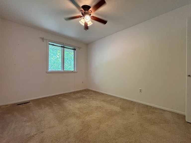 412 Five Farms Ln — Photo 14