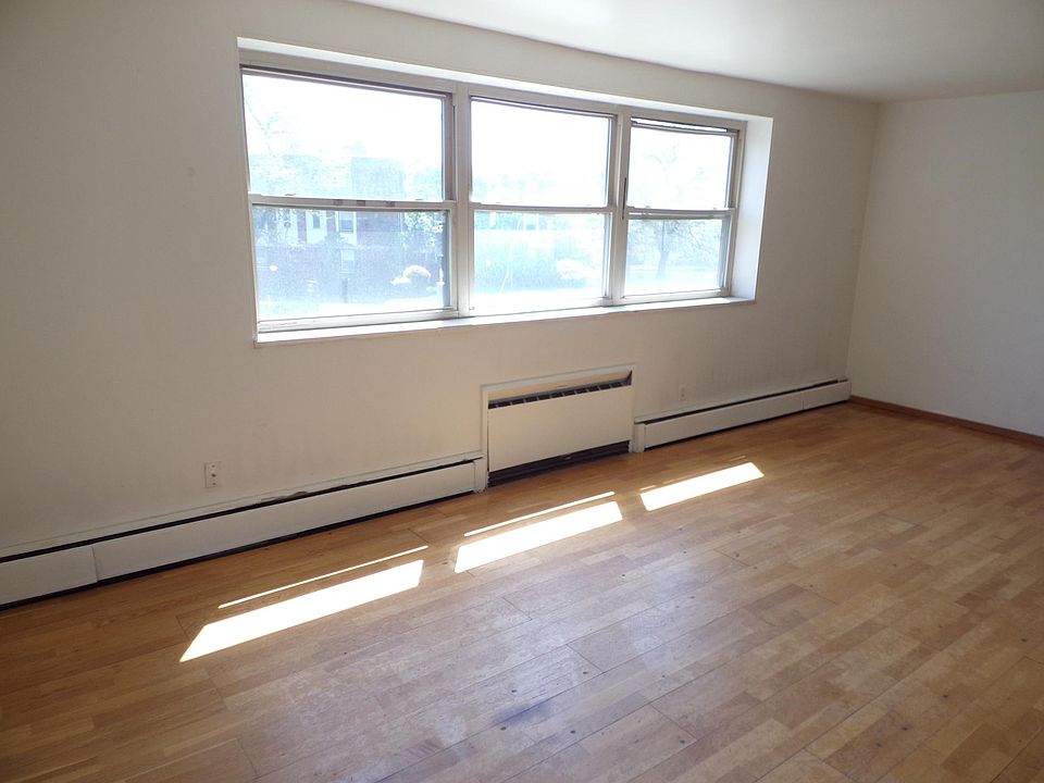 1st image of 1940 Delaware Ave #1