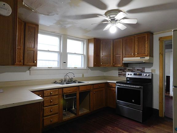 2nd image of 357 Hill Ave