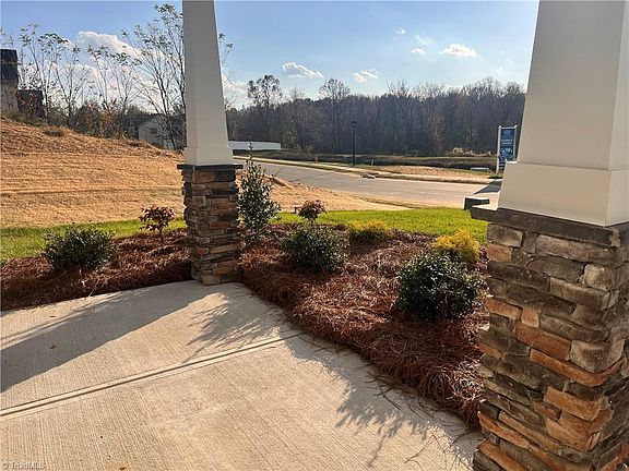 3rd image of 1956 Kippen Dr Lot 85