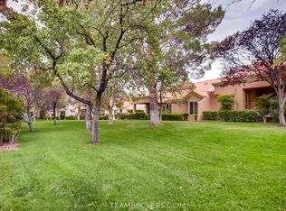 8521 Glenmount Dr, Las Vegas, NV 89134
